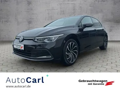 Gebraucht VW Golf VIII Active 150 PS (110 kW) 2022 Deep black perleffekt Limousine