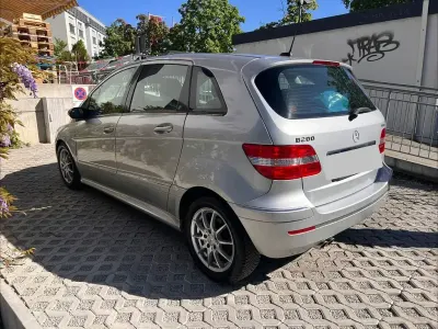 Gebraucht Mercedes B200 193 PS (141 kW) 2005 Silber Van / Kleinbus