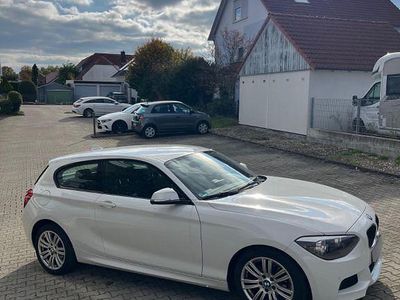 Gebraucht BMW 116 M Performance 136 PS (100 kW) 2012 Weiß Kleinwagen