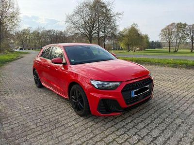 Second-hand Audi A1 Sportback S-Line 150 CP (110 kW) 2023 Roșu Hatchback