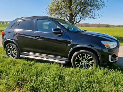 Używany Mitsubishi ASX 150 KM (110 kW) 2016 Czarny SUV