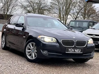 Gebraucht BMW 525 Sport Line 218 PS (160 kW) 2012 Grau Kombi
