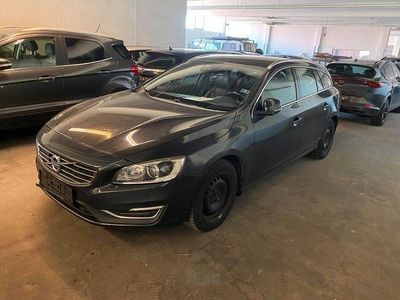 Gebraucht Volvo V60 Summum 190 PS (139 kW) 2017 Grau Kombi