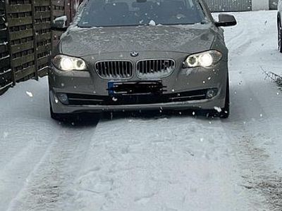 Gebraucht BMW 530 Comfort Edition 258 PS (189 kW) 2013 Silber Limousine