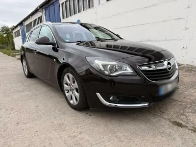 Gebraucht Opel Insignia 140 PS (102 kW) 2015 Braun Kombi