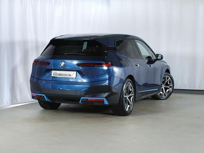 Blau Gebraucht 2022 BMW iX SUV | 47.290 € (Fairer Preis)