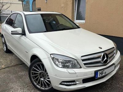 Gebraucht Mercedes C180 156 PS (114 kW) 2010 Weiß Limousine
