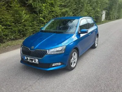 Gebraucht Skoda Fabia 60 PS (44 kW) 2019 Blau Kleinwagen
