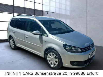 Gebraucht VW Touran Life 140 PS (102 kW) 2013 Silber Van / Kleinbus