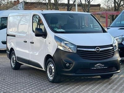 Gebraucht Opel Vivaro 95 PS (69 kW) 2017 Weiß Van / Kleinbus