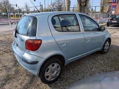 Usata Toyota Yaris 87 CV (63 kW) 2005 Blu Utilitaria