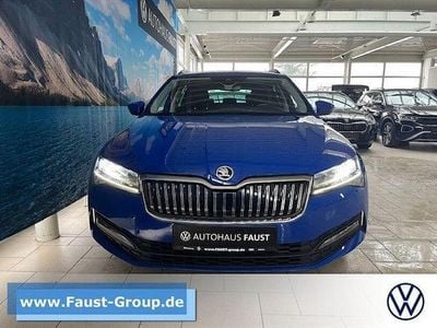 Gebraucht Skoda Superb Ambition 150 PS (110 kW) 2022 Blau Kombi