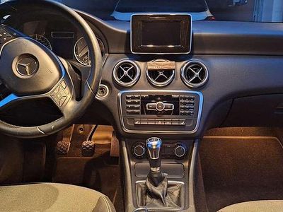 Silber Gebraucht 2014 Mercedes A180 Style Limousine | 11.500 € (Fairer Preis)