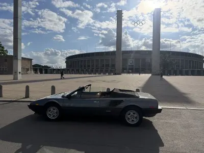 Gebraucht Ferrari Mondial 241 PS (177 kW) 1983 Grau Cabrio