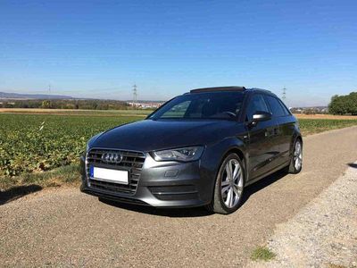 Grau Gebraucht 2015 Audi A3 S-Line Limousine | 17.500 € (Fairer Preis)