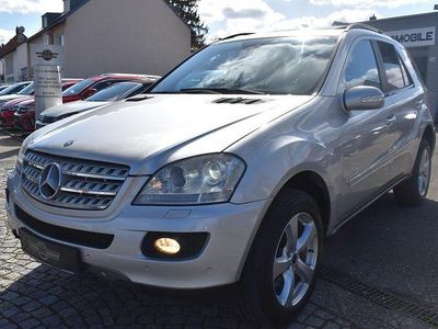 Gebraucht Mercedes ML320 224 PS (164 kW) 2007 Silber SUV