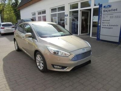 Gebraucht Ford Focus Titanium 182 PS (133 kW) 2016 Grau Limousine