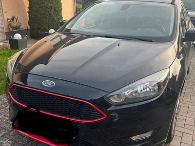 Second-hand Ford Focus ST-Line 150 CP (110 kW) 2016 Negru Berlinǎ