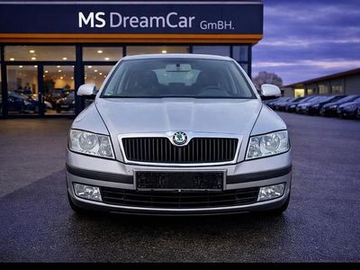 Gold Gebraucht 2006 Skoda Octavia Limousine | 5.499 €