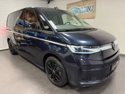 Usata VW T7 Style 150 CV (110 kW) 2025 Blu Furgone
