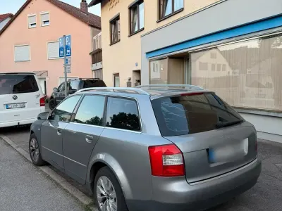 Gebraucht Audi A4 131 PS (96 kW) 2002 Grau Kombi