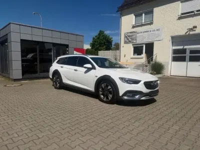 Gebraucht Opel Insignia OPC 170 PS (125 kW) 2018 Abalone white (metallic) Kombi