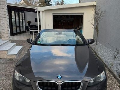 Gebraucht BMW 320 Cabriolet 177 PS (130 kW) 2010 Braun Cabrio