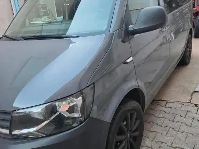 Usata VW Transporter 102 CV (75 kW) 2016 Grigio Furgone