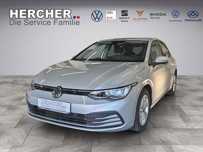 Gebraucht VW Golf VIII Life 131 PS (96 kW) 2023 Silber Limousine