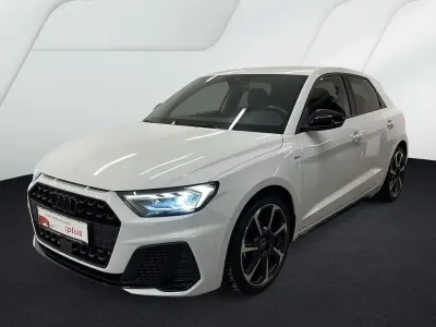 Gebraucht Audi A1 Sportback S-Line 150 PS (110 kW) 2023 Gletscherweiß metallic Kleinwagen