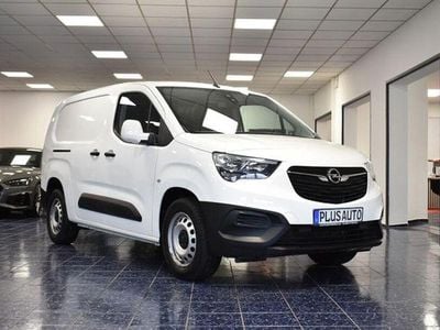 Gebraucht Opel Combo Edition 131 PS (96 kW) 2022 Weiß Van / Kleinbus