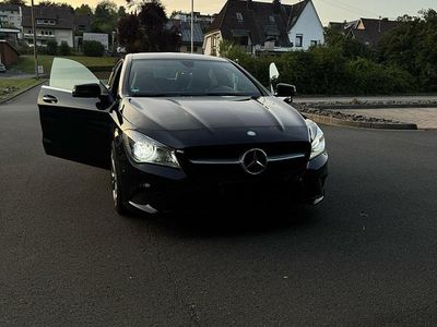 Mercedes CLA200