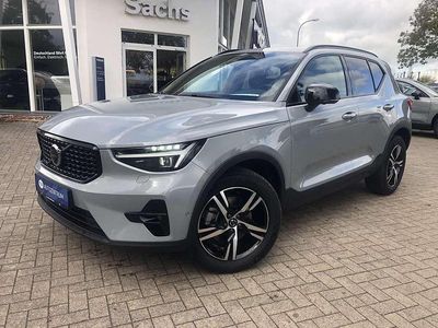 Vapour grey / metallic Gebraucht 2025 Volvo XC40 Plus SUV | 37.144 € (Fairer Preis)