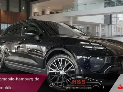 Gebraucht Porsche Macan 300 kW (408 PS) 2024 Tiefschwarz SUV