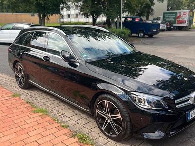 Gebraucht Mercedes C200 164 PS (120 kW) 2020 Schwarz Kombi