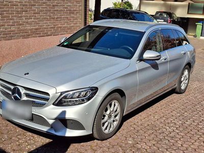 Gebraucht Mercedes C220 Avantgarde 194 PS (142 kW) 2020 Silber Kombi