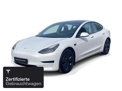 Begagnad Tesla Model 3 RWD 286 kW (390 HK) 2021 Vit Sedan