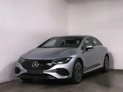 Gebraucht Mercedes EQE300 Electric Art 194 kW (265 PS) 2026 Silber Limousine