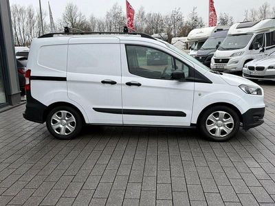 Gebraucht Ford Transit Basis 101 PS (74 kW) 2017 Weiß Van / Kleinbus