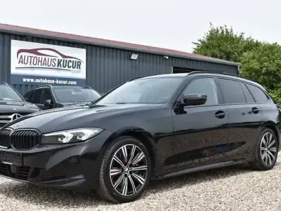 Gebraucht BMW 330 Shadowline 286 PS (210 kW) 2023 Schwarz Kombi