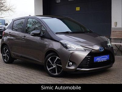 Gebraucht Toyota Yaris Hybrid Style 75 PS (55 kW) 2020 Grau Limousine