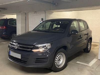 Grau Gebraucht 2015 VW Tiguan SUV | 8.950 € (Superpreis)