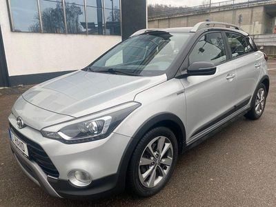 Gebraucht Hyundai i20 Active 101 PS (74 kW) 2019 Schwarz Limousine