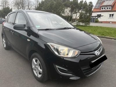 Gebraucht Hyundai i20 86 PS (63 kW) 2014 Schwarz Kleinwagen