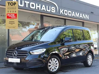Gebraucht Mercedes 180 116 PS (85 kW) 2023 Lackfarbe loparitschwarz metal Limousine