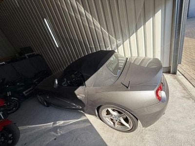 Second-hand BMW Z4 Sport Line 231 CP (169 kW) 2003 Gri Cabrio