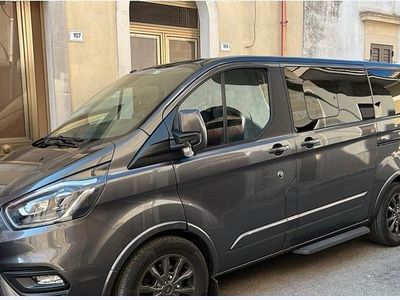 Gebraucht Ford Tourneo Titanium 170 PS (125 kW) 2018 Grau Van / Kleinbus