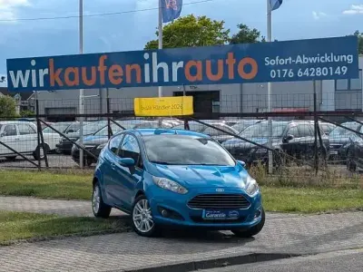 Gebraucht Ford Fiesta SYNC Edition 101 PS (74 kW) 2014 Blau (metallic) Kleinwagen
