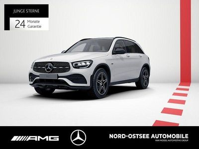Unilack polarweiß Gebraucht 2021 Mercedes GLC300e AMG SUV | 40.990 € (Fairer Preis)