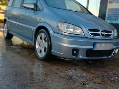 Silber Gebraucht 2005 Opel Zafira OPC Van / Kleinbus | 1.800 € (Guter Preis)
